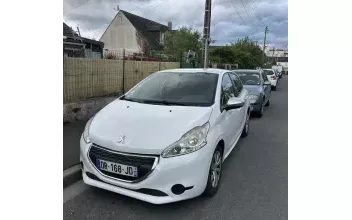 Peugeot 208 Aulnay-sous-Bois