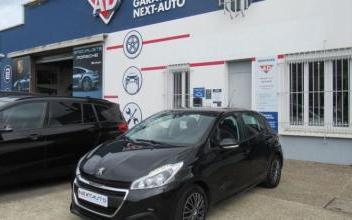 Peugeot 208 Le-Coudray-Montceaux