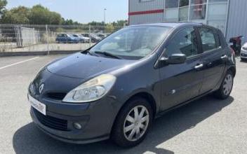 Renault clio Pont-Saint-Martin