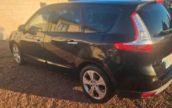 Renault grand scenic iii Fontevraud-l'Abbaye