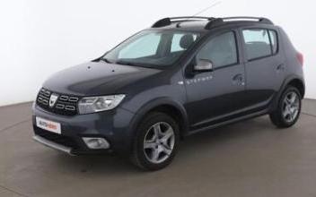 Dacia sandero Issy-les-Moulineaux