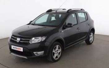 Dacia sandero Issy-les-Moulineaux