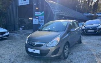 Opel corsa Sathonay-Camp
