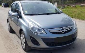 Opel corsa Ercé-près-Liffré