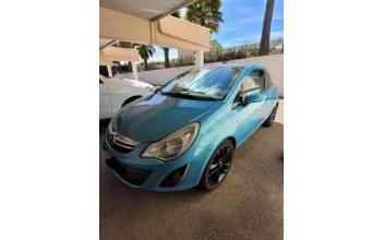 Opel corsa Saint-Laurent-du-Var
