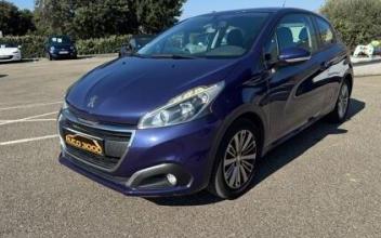 Peugeot 208 Sainte-Cécile-les-Vignes