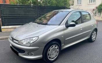 Peugeot 206 Les-Pavillons-sous-Bois