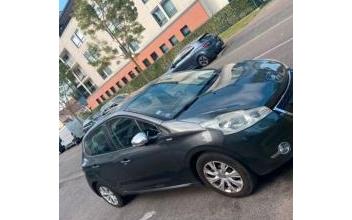 Peugeot 208 Aubergenville