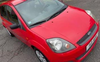 Ford fiesta La-Grande-Paroisse