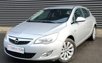 Opel Astra Luisant