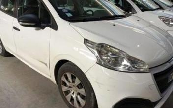 Peugeot 208 Montreuil