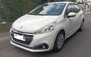Peugeot 208 Saint-Jean-de-Beauregard