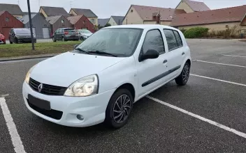 Renault Clio La-Ferté-Bernard