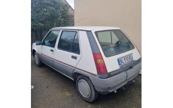 Renault super 5 Argentré-du-Plessis