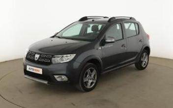 Dacia sandero Issy-les-Moulineaux
