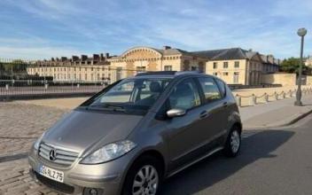 Mercedes classe a Paris
