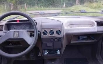 Peugeot 205 Montesquieu
