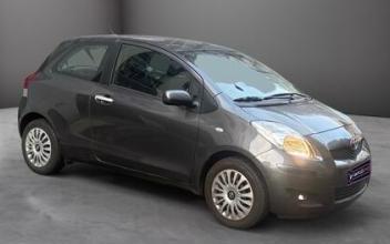 Toyota yaris Montreuil
