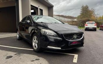 Volvo v40 Poisy