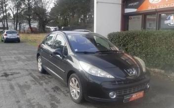 Peugeot 207 Saint-Paul-lès-Dax