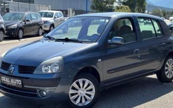 Renault Clio Saint-Martin-d'Hères