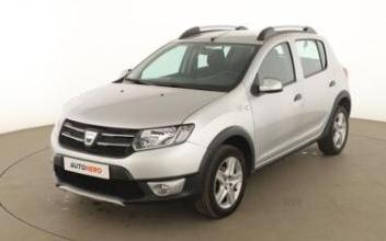 Dacia sandero Issy-les-Moulineaux