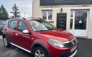 Dacia sandero Saint-Jean-de-la-Ruelle