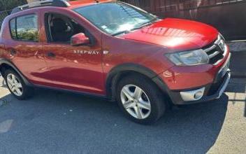 Dacia sandero Montbrison