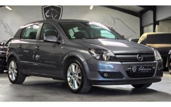 Opel Astra Saint-Laurent-du-Var