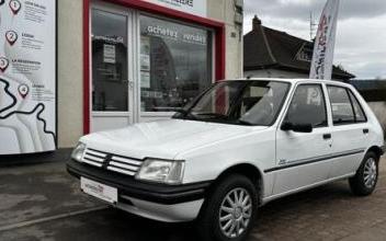 Peugeot 205 Sainte-Marguerite