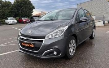 Peugeot 208 Sainte-Cécile-les-Vignes