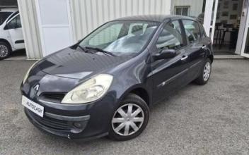 Renault clio Le-Haillan