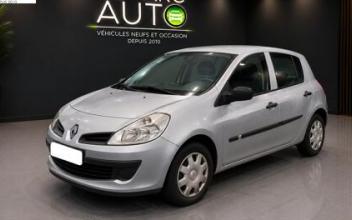 Renault clio iii Le-Loroux-Bottereau