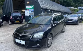 Toyota Avensis Sathonay-Camp