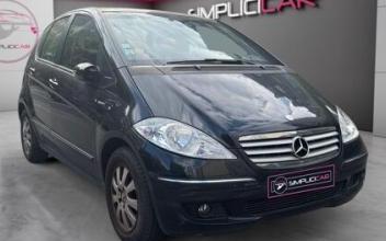 Mercedes classe a Paris