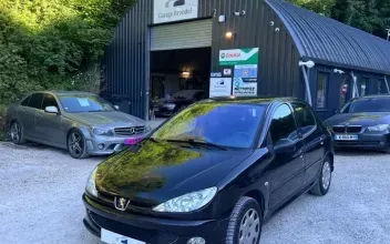 Peugeot 206 Sathonay-Camp