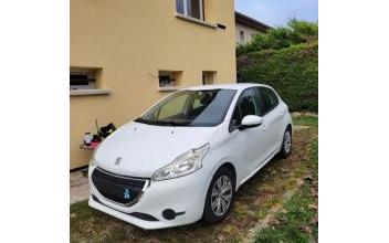 Peugeot 208 Hières-sur-Amby