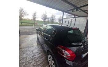 Peugeot 208 Tours