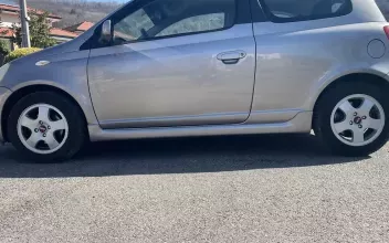 Toyota Yaris Saint-Cergues