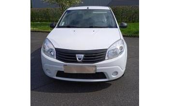Dacia sandero La-Ville-aux-Dames