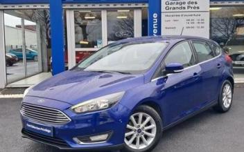 Ford focus Dives-sur-Mer