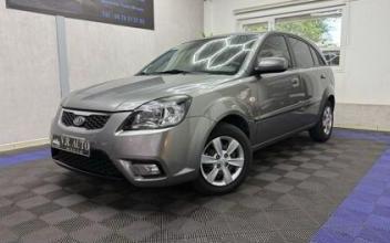 Kia rio Vaulx-en-Velin