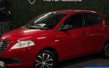 Lancia ypsilon Taverny
