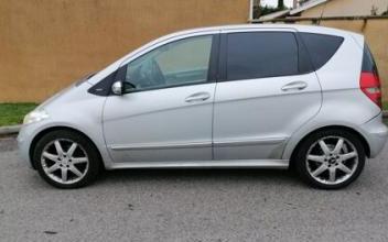 Mercedes classe a Lyon