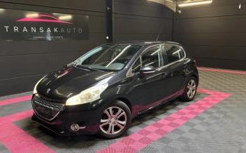 Peugeot 208 Lens
